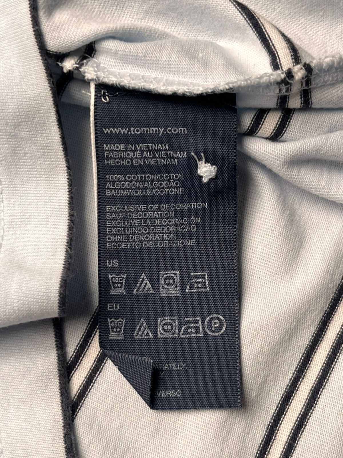 TOMMY HILFIGER SLIM FIT LIGHT BLUE STRIPED POLO TEE - S