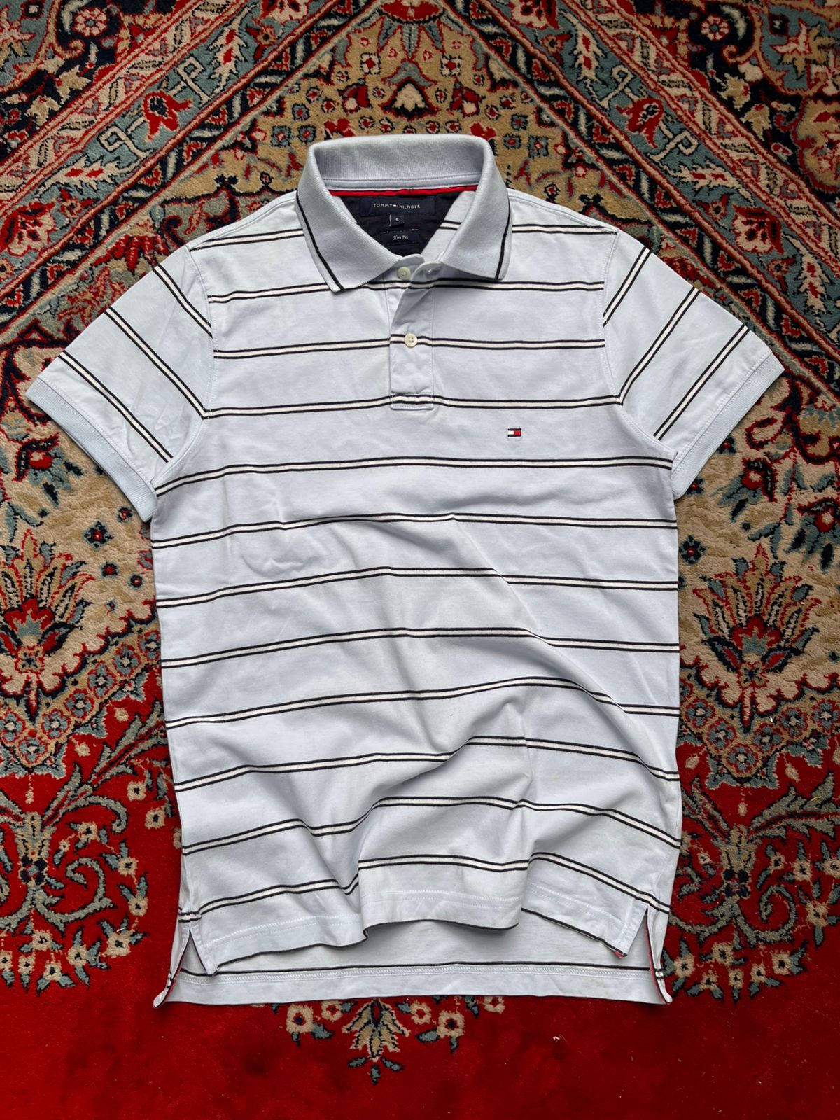 TOMMY HILFIGER SLIM FIT LIGHT BLUE STRIPED POLO TEE - S