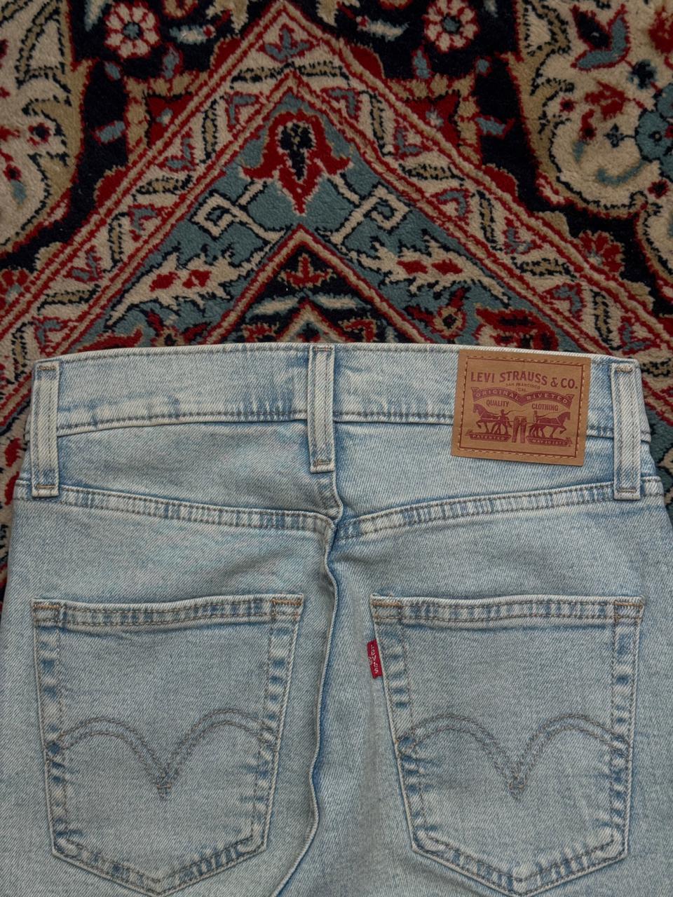 LEVI'S  LIGHT WASH HIGH WAISTED CROP FLARED JEANS - 24