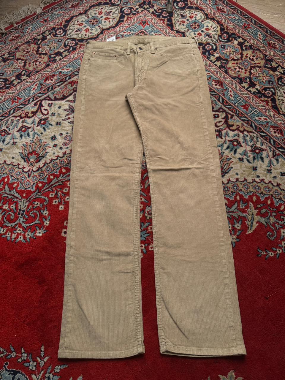 LEVI’S 514 STRAIGHT FIT CORDUROY KHAKI PANTS - 34