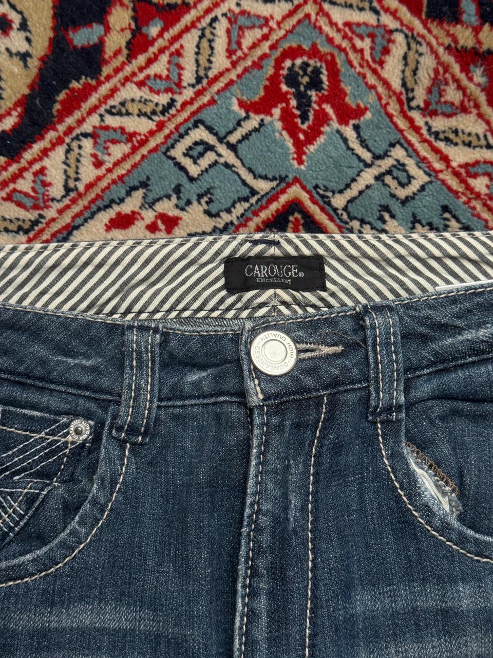 CAROUGE EXCELLENT WIDE FIT EMBROIDERED BACK POCKETS DARK WASH JEANS - 28