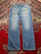 LEVI'S 501 ORIGINAL STRAIGHT FIT MEDIUM WASH JEANS - 40