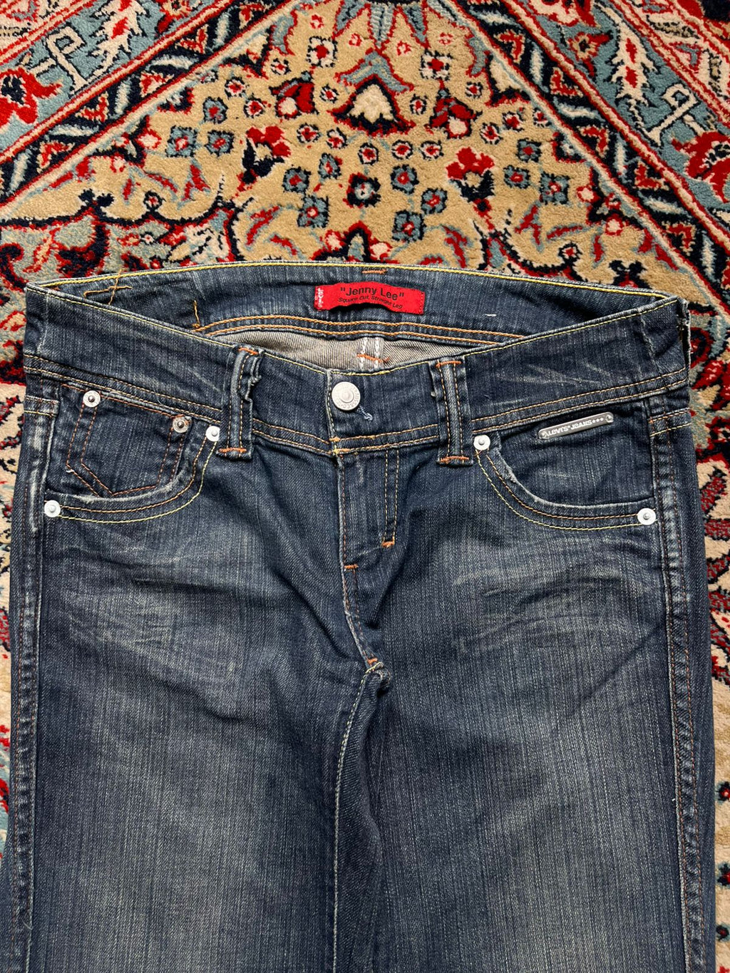Levi's Jenny LeE BOOTCUT Dark WashED Blue JEANS - 28