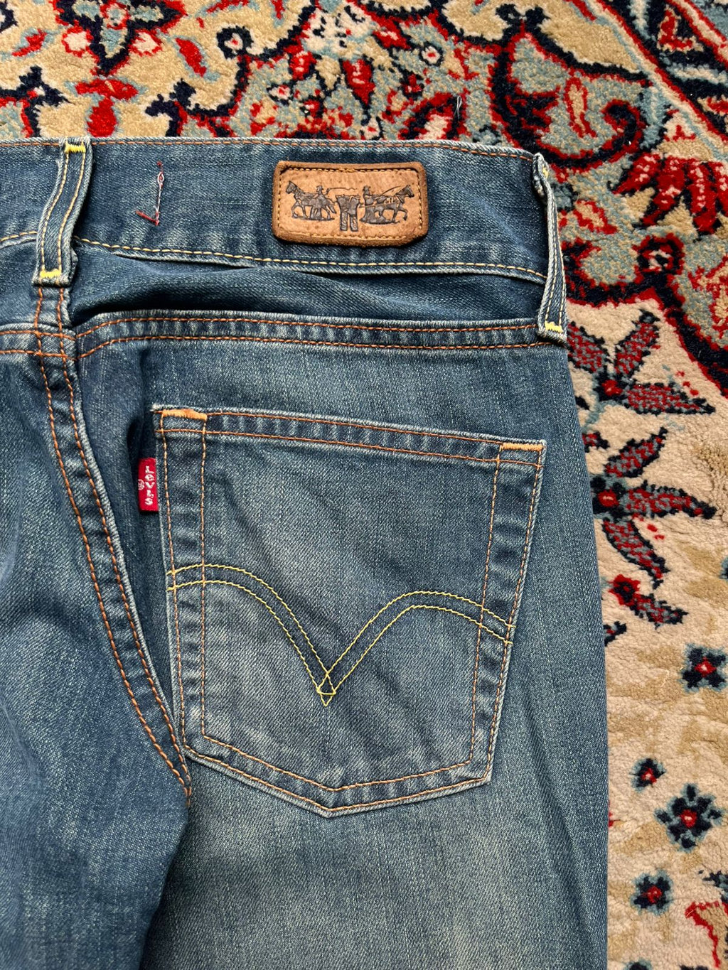 Levi's Patty Anne Slim FIT Patchwork Distressed Blue JEANS - 28