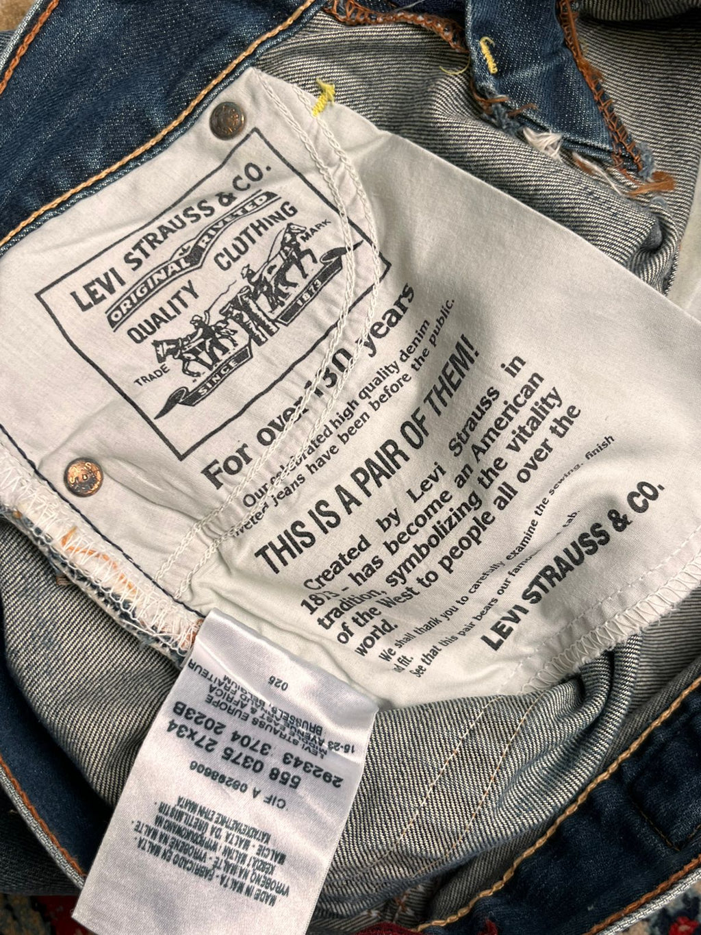 Levi's Patty Anne Slim FIT Patchwork Distressed Blue JEANS - 28