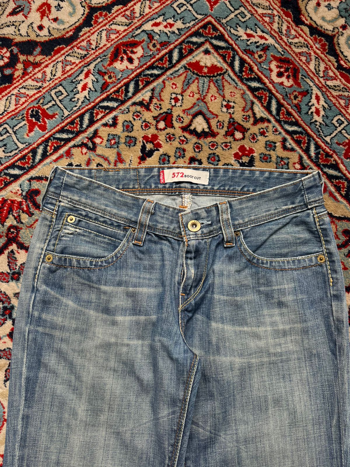 Levi's 572 Bootcut Light WashED Low Rise WOMEN JEANS - 26