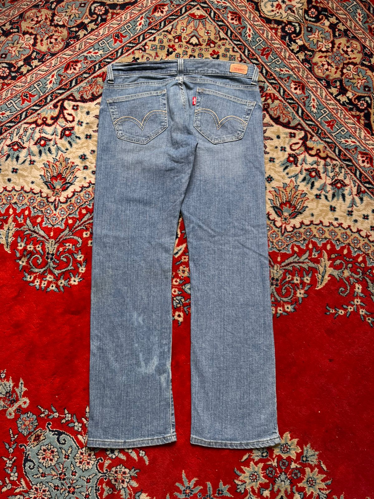Levi’s 504 Medium WashED Straight-BOOTCUT FIT Blue JEANS - 32