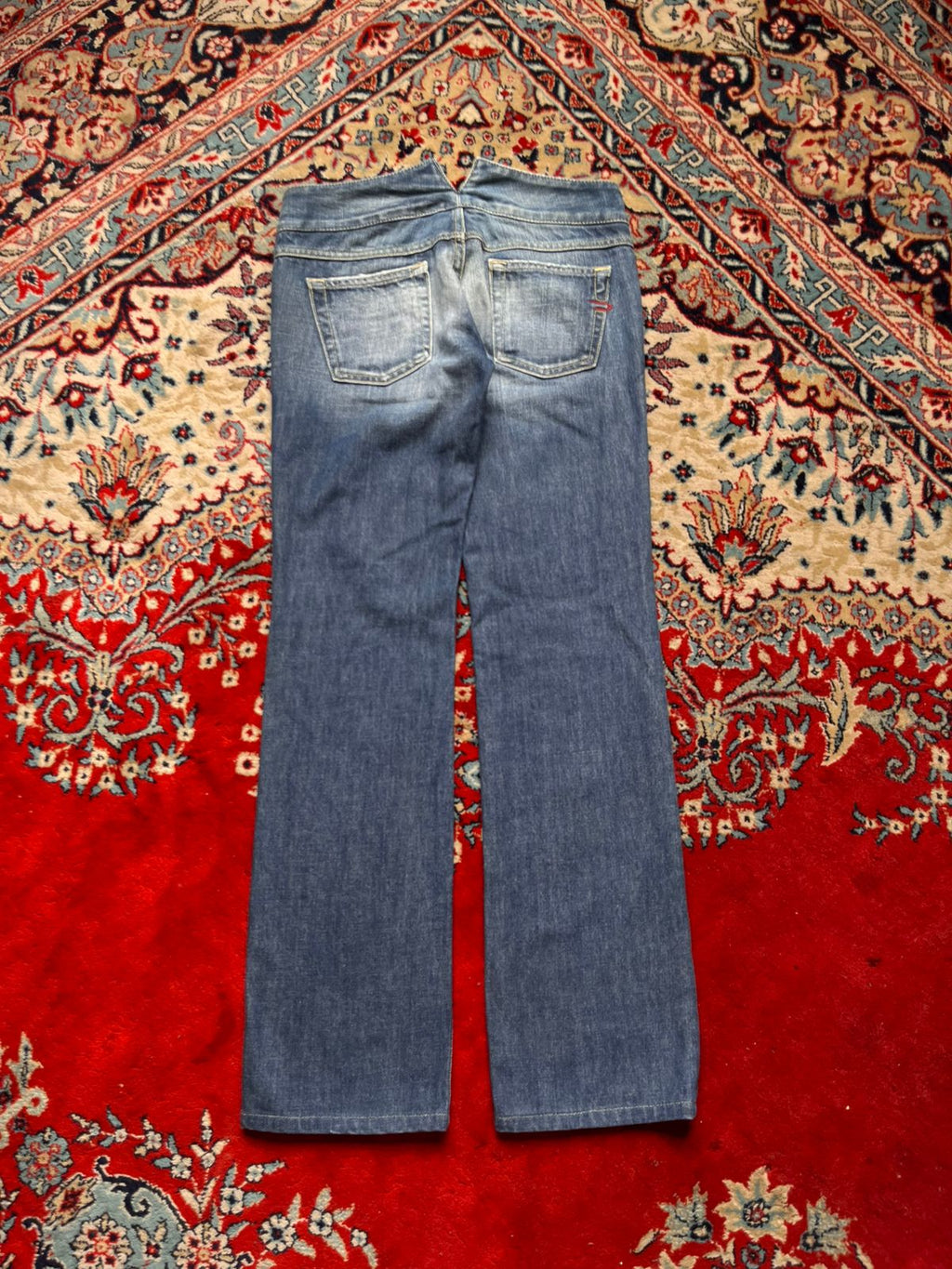 Diesel Industry Rare V-Cut Waistband FlareD Medium WashED Blue JEANS - 28