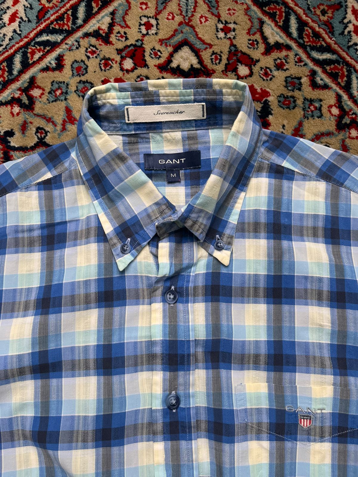 GANT BLUE WHITE PLAID SEERSUCKER LOGO BUTTON DOWN SHIRT - M