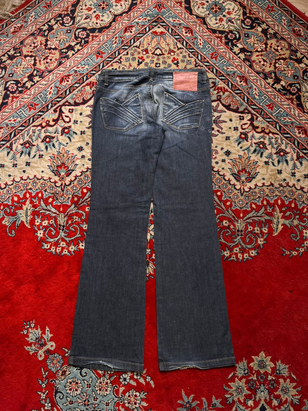 Vero Moda Jeanicious Dark Washed Floral Embroidered FLARED Women Jeans - 28