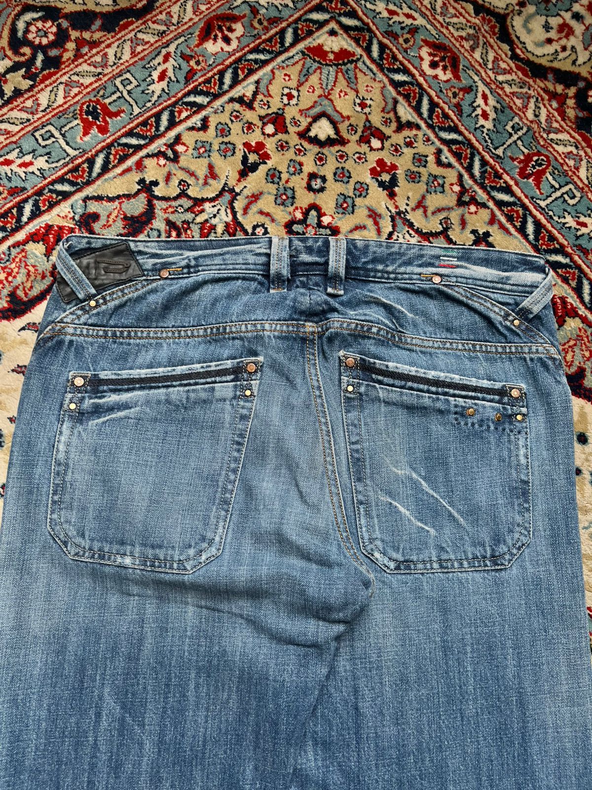 Diesel Busky WashED 0071L Relaxed Fit JEANS - 34