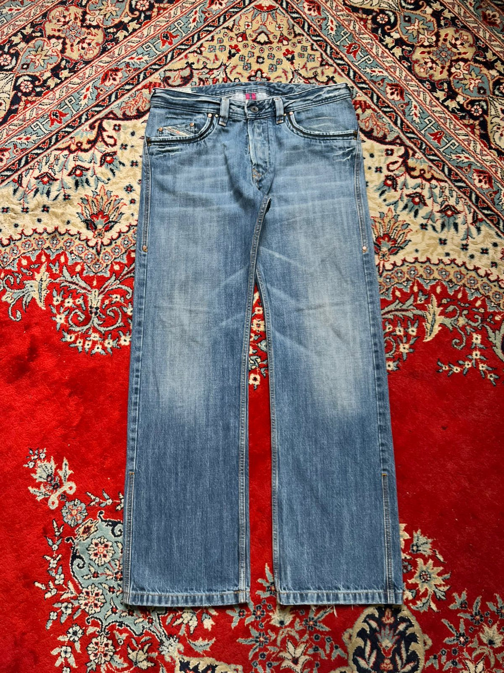 Diesel Busky WashED 0071L Relaxed Fit JEANS - 34