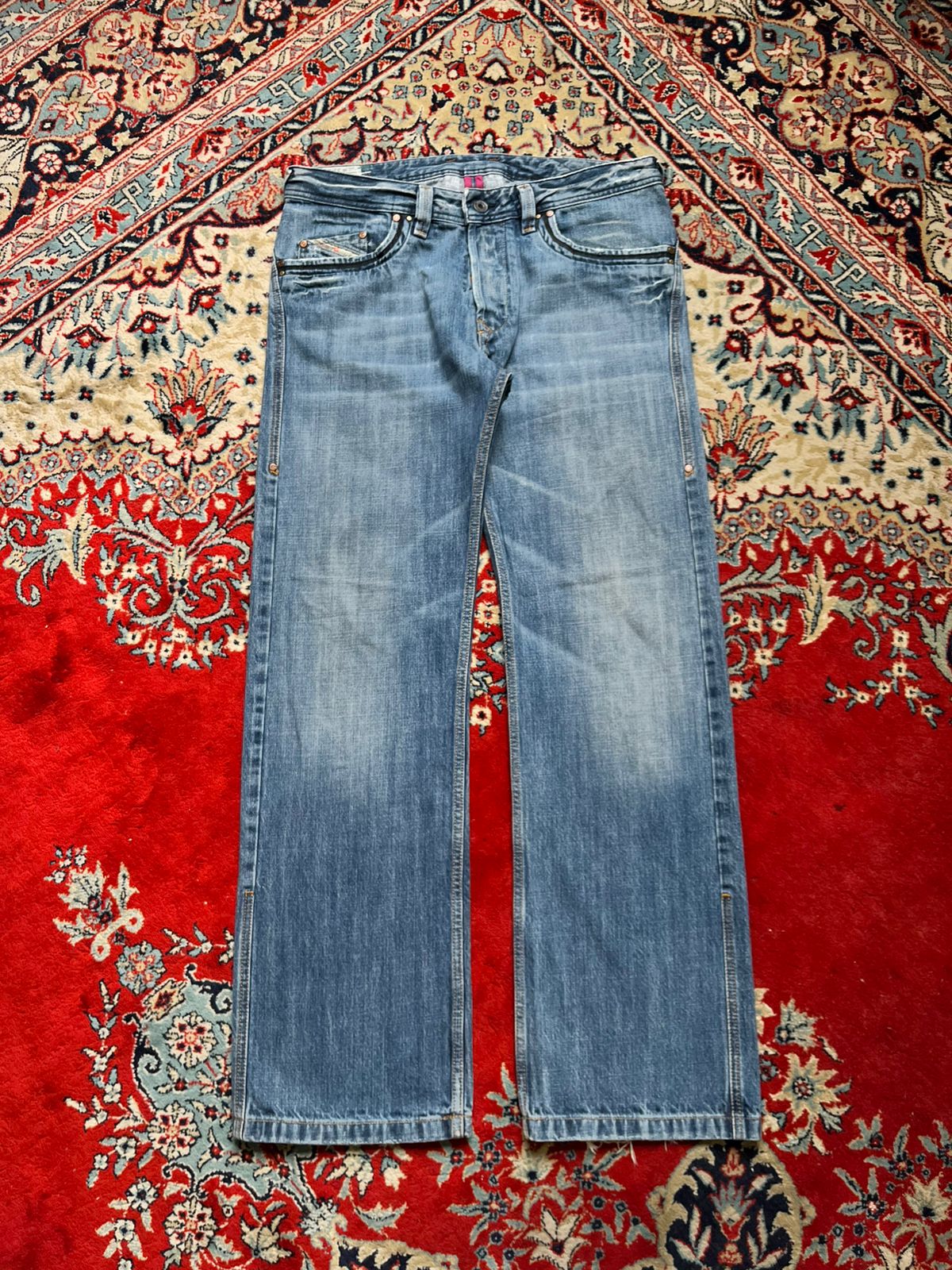 Diesel Busky WashED 0071L Relaxed Fit JEANS - 34