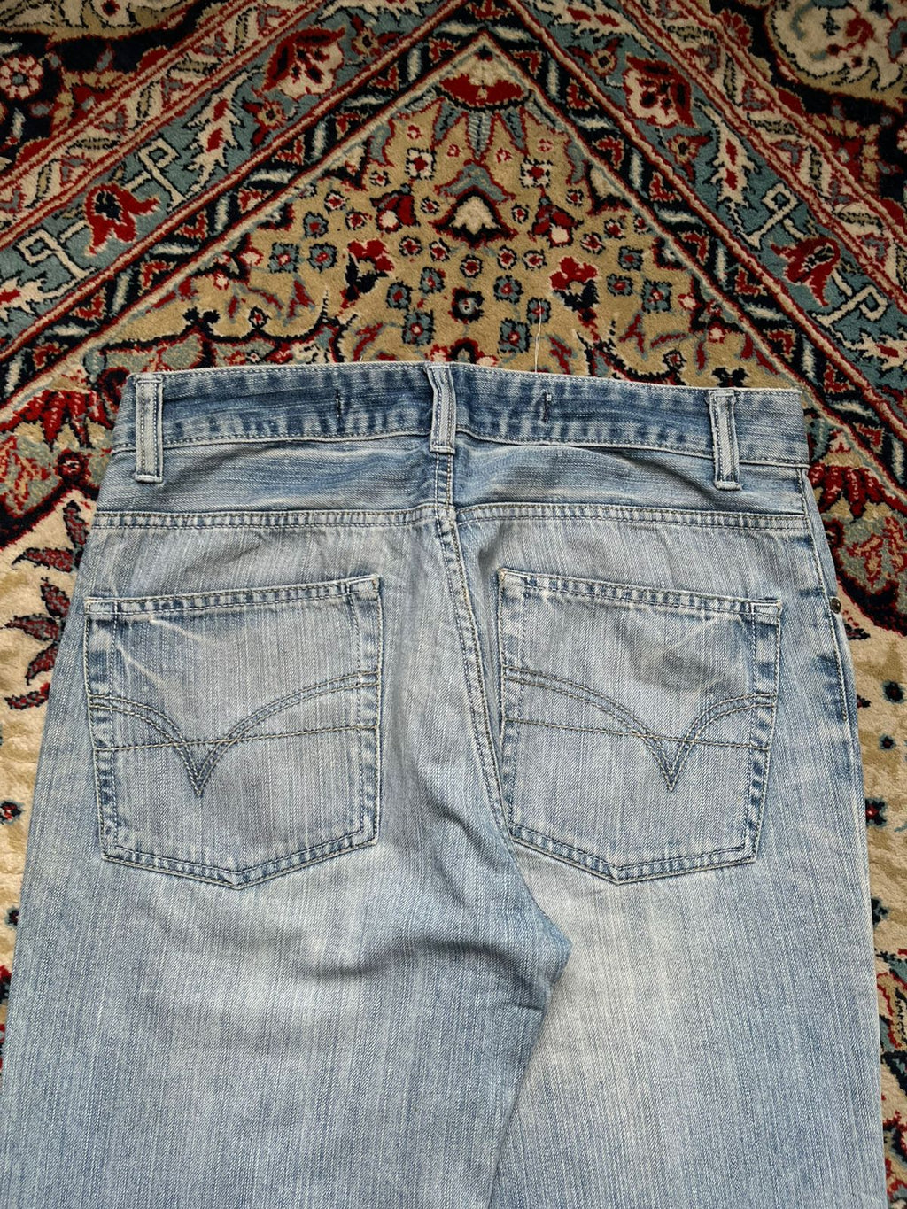 Burton Light WashED Baggy FIT JEANS - 30
