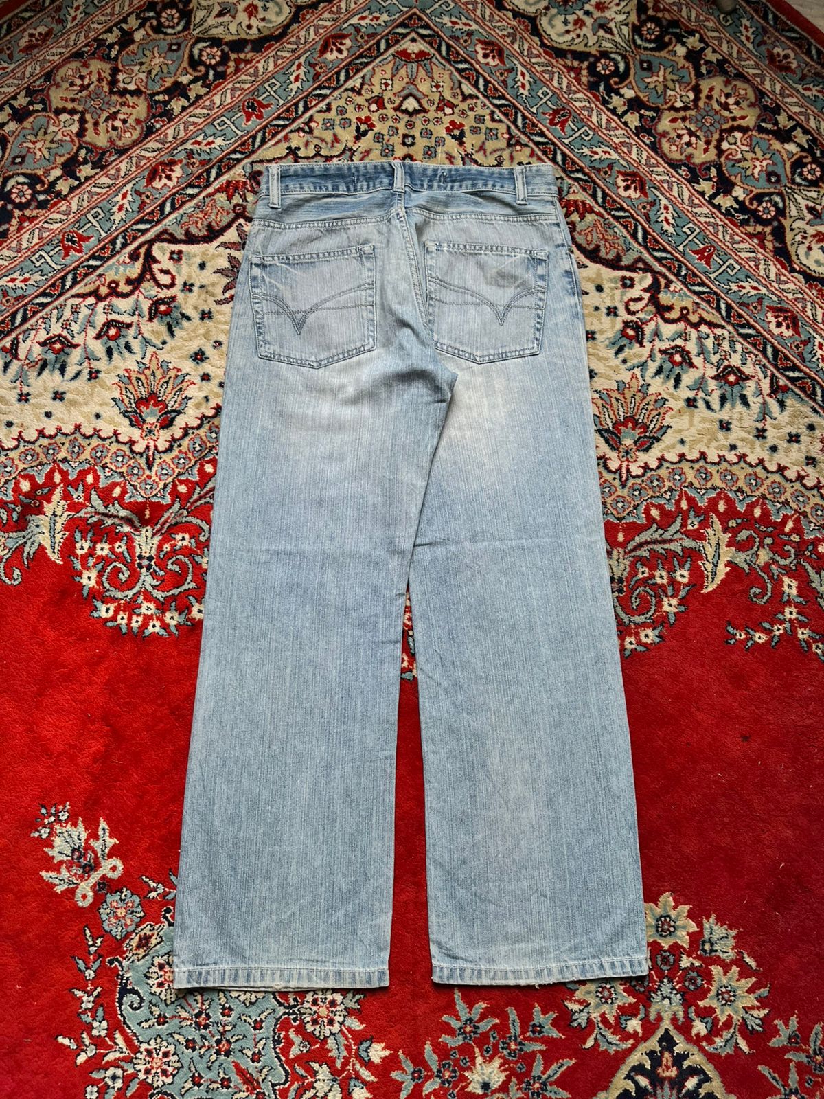 Burton Light WashED Baggy FIT JEANS - 30
