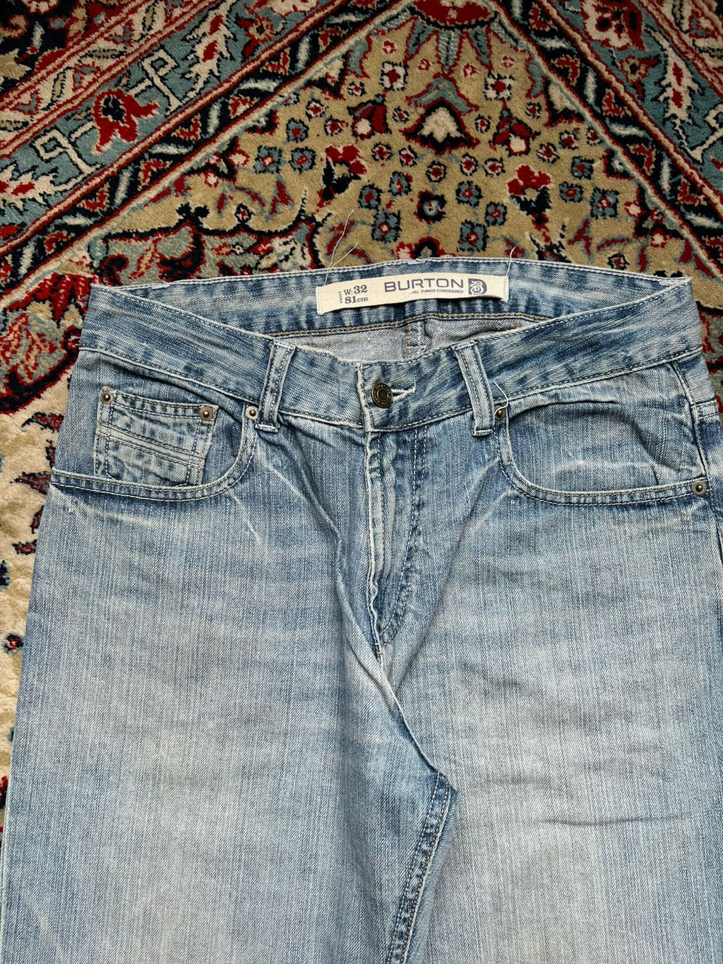 Burton Light WashED Baggy FIT JEANS - 30