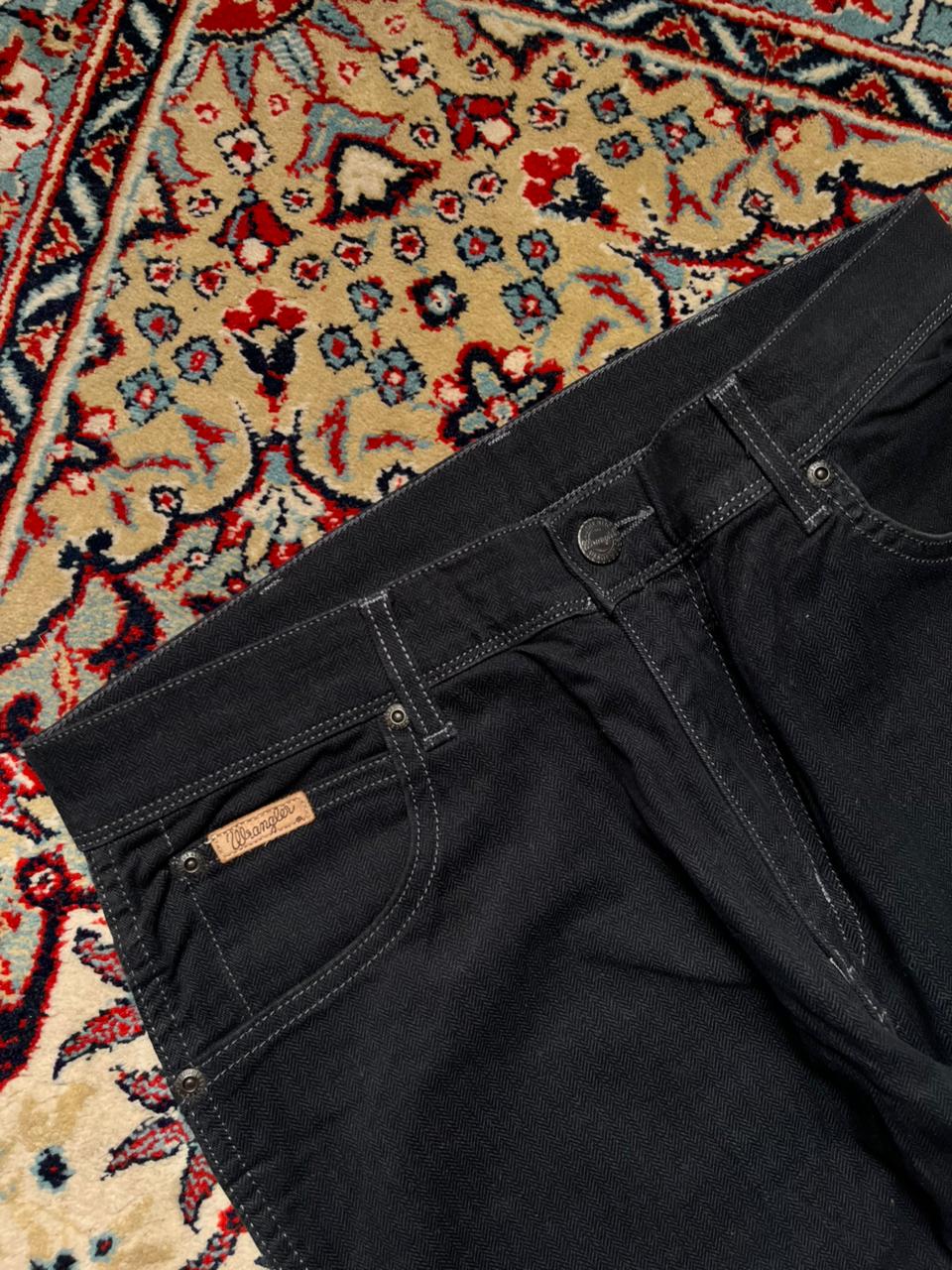 WRANGLER BLACK HERRINGBONE TEXTURE STRAIGHT FIT JEANS - 30