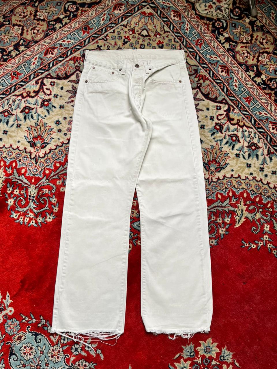 Vintage Levi's 401 Cream Relaxed FIT JEANS - 28