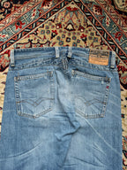 REPLAY Straight FIT Light WashED Distressed JEANS - 34