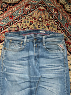 REPLAY Straight FIT Light WashED Distressed JEANS - 34