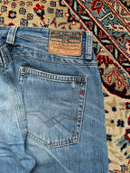 REPLAY Straight FIT Light WashED Distressed JEANS - 34