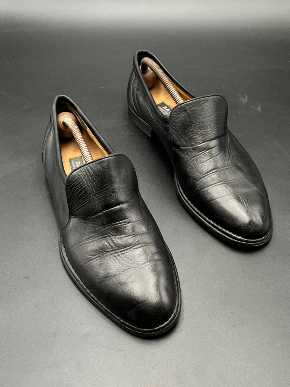 BALLY Switzerland Black Leather Venetian Loafers - 43.5