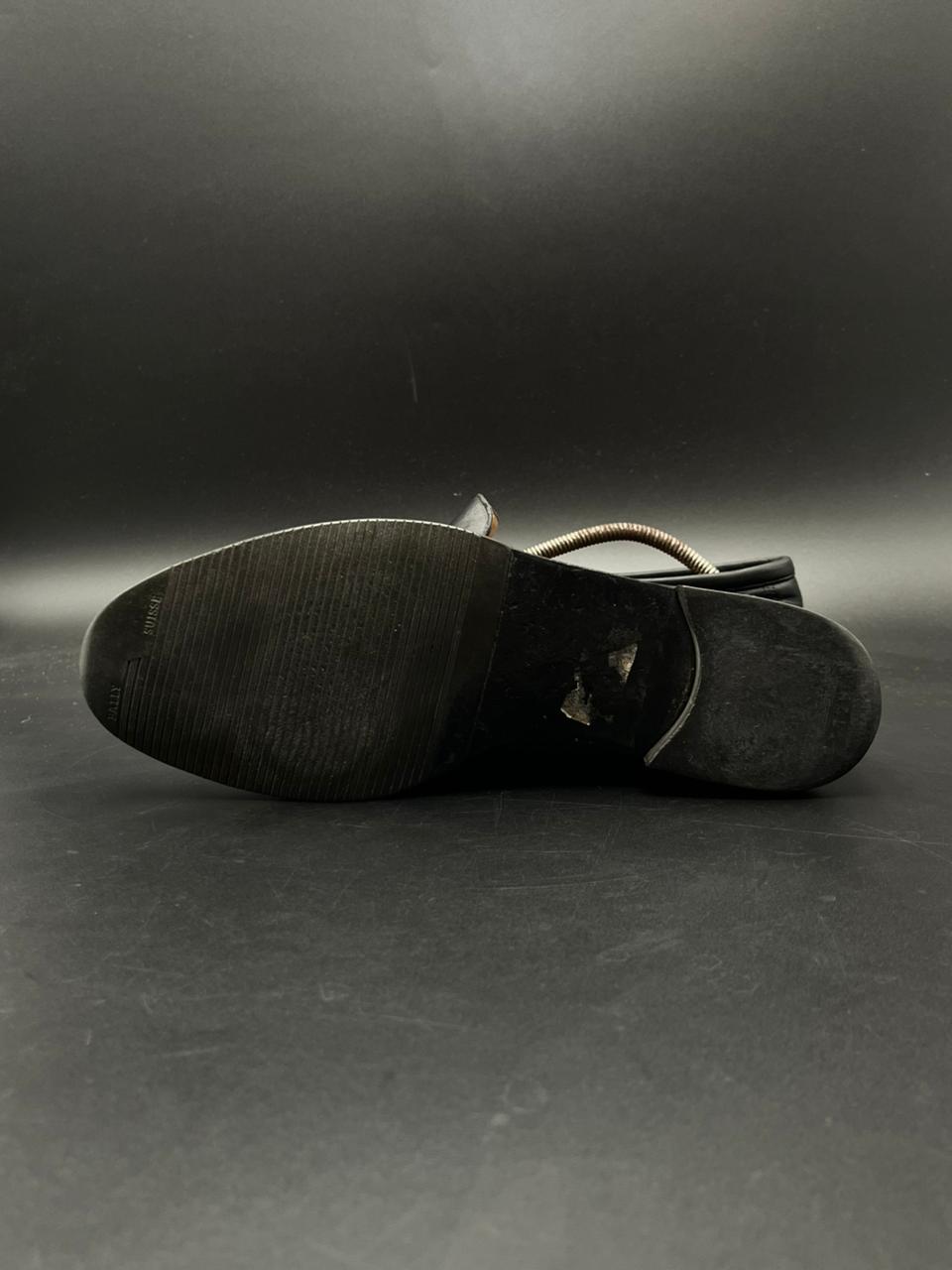 BALLY Switzerland Black Leather Venetian Loafers - 43.5