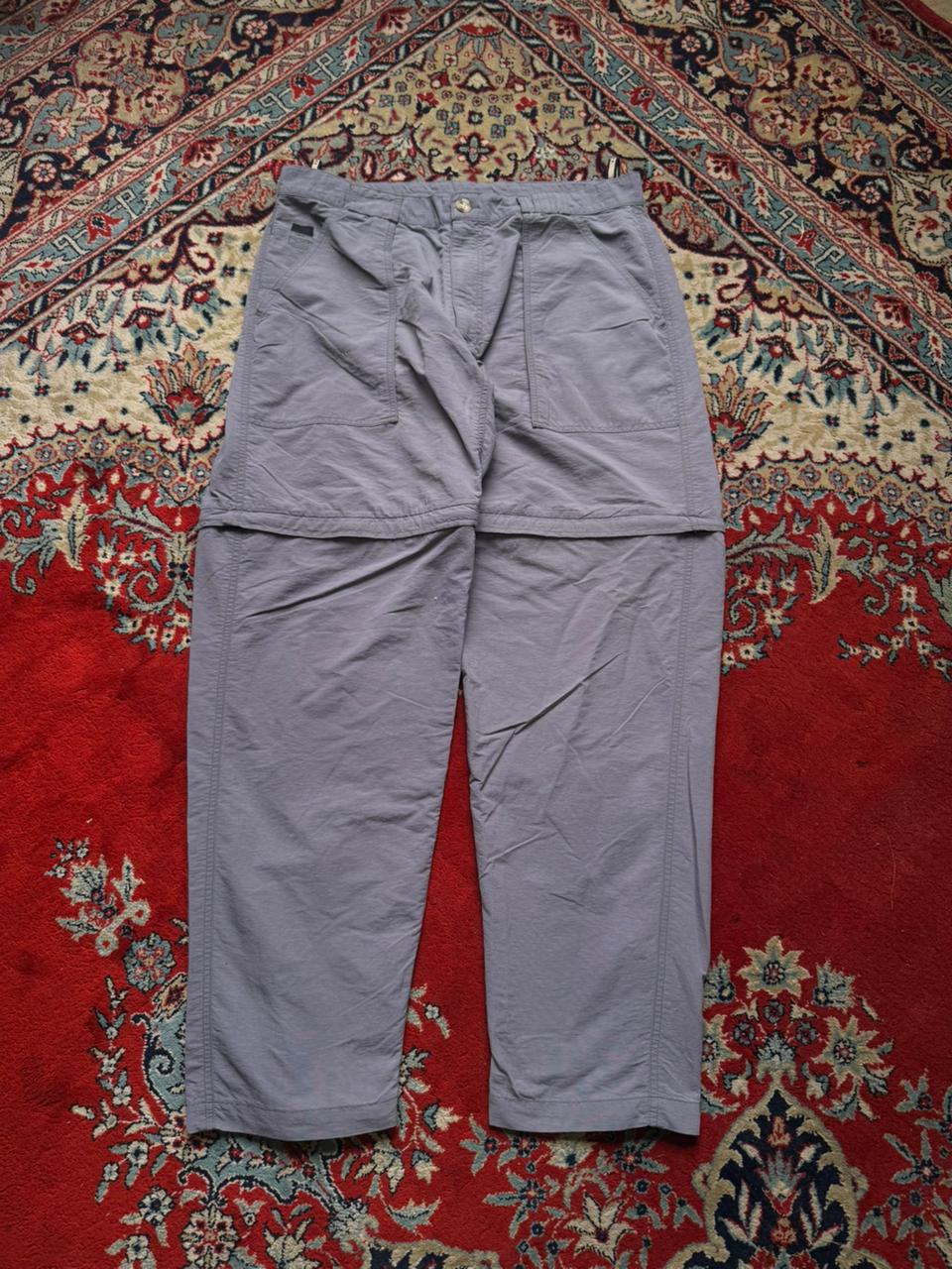 The North Face Grey Convertible Zip Off Cargo Trek PANTS - 32