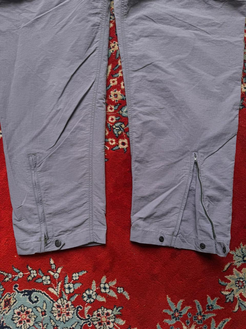 The North Face Grey Convertible Zip Off Cargo Trek PANTS - 32