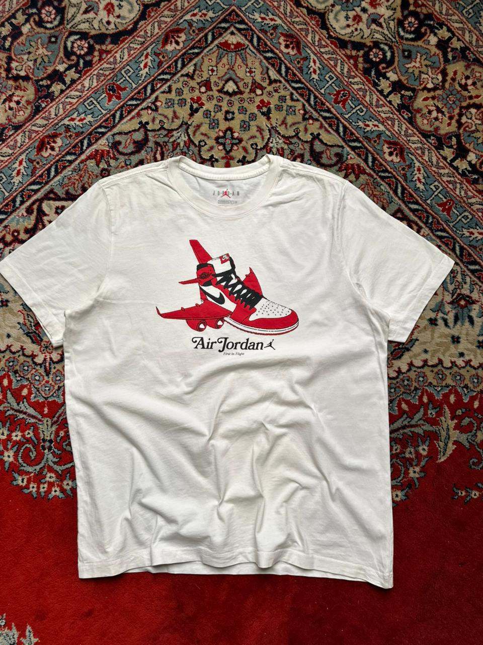 Nike Jordan Air First in Flight Sneaker Graphic TEE - XL