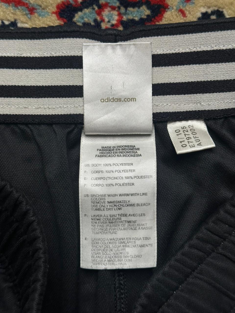 ADIDAS BLACK ATHLETIC RUNNING GYM TRAINING WOMEN SHORTS - 26
