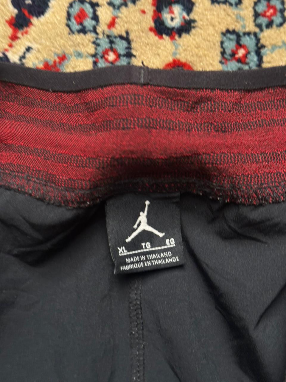 AIR JORDAN BLACK RED JUMPMAN ATHLETIC BASKETBALL SHORTS - 34