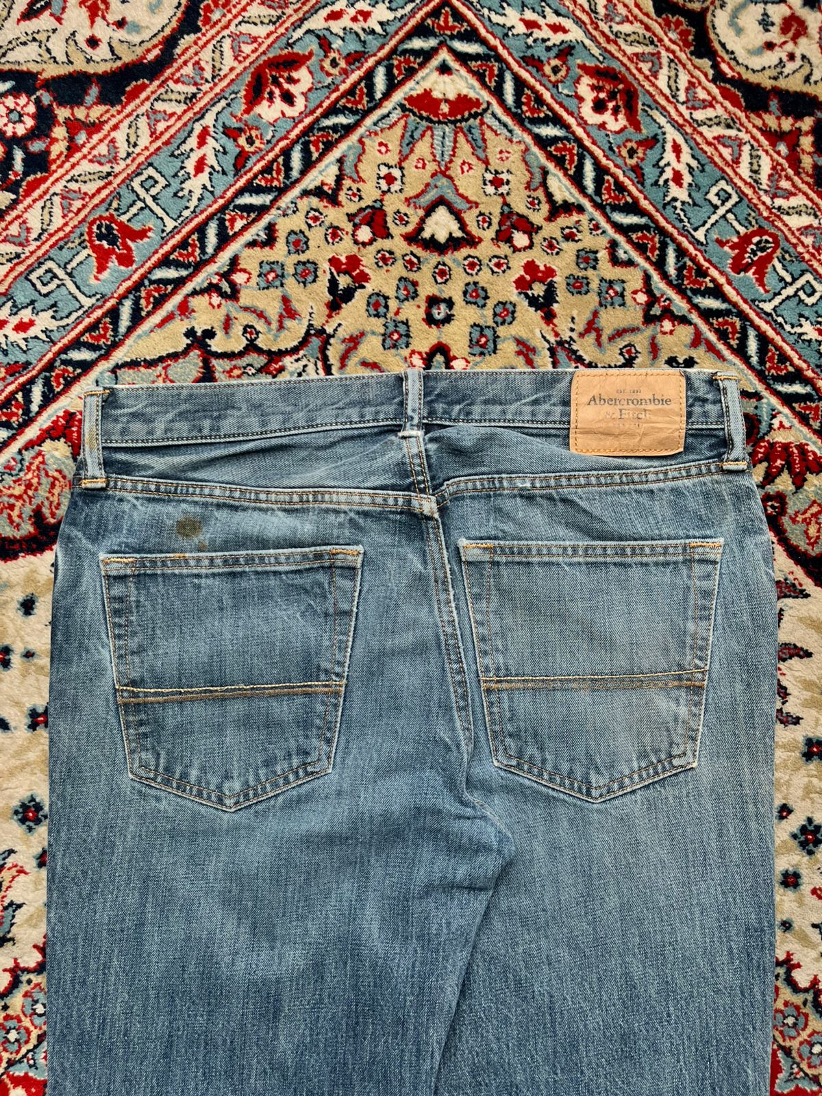 Abercrombie & Fitch Classic Straight FIT Light WashED JEANS - 32
