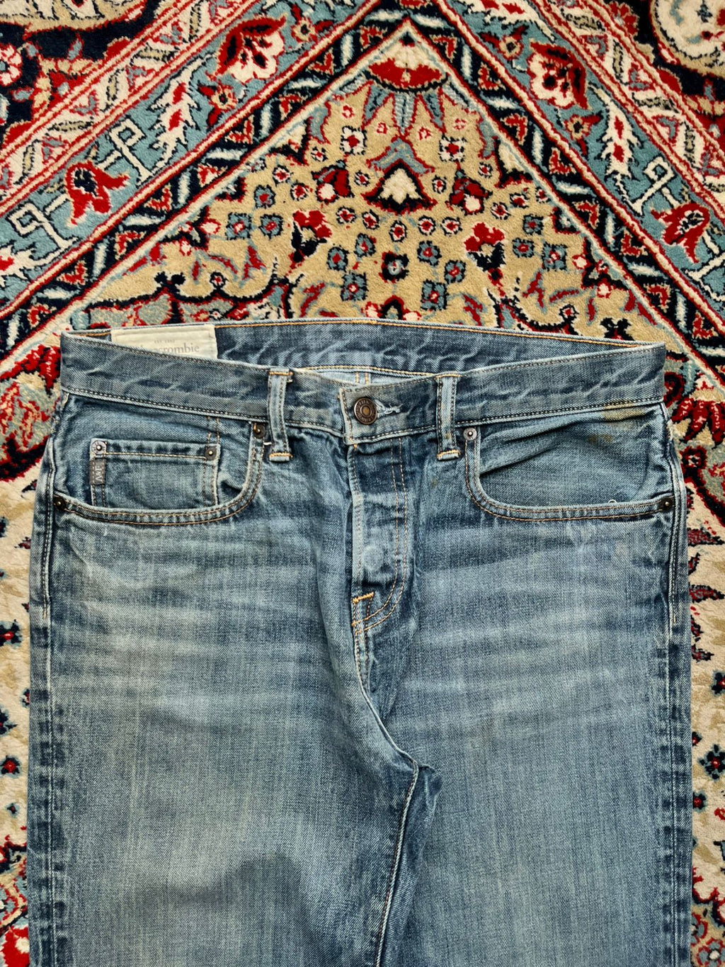 Abercrombie & Fitch Classic Straight FIT Light WashED JEANS - 32