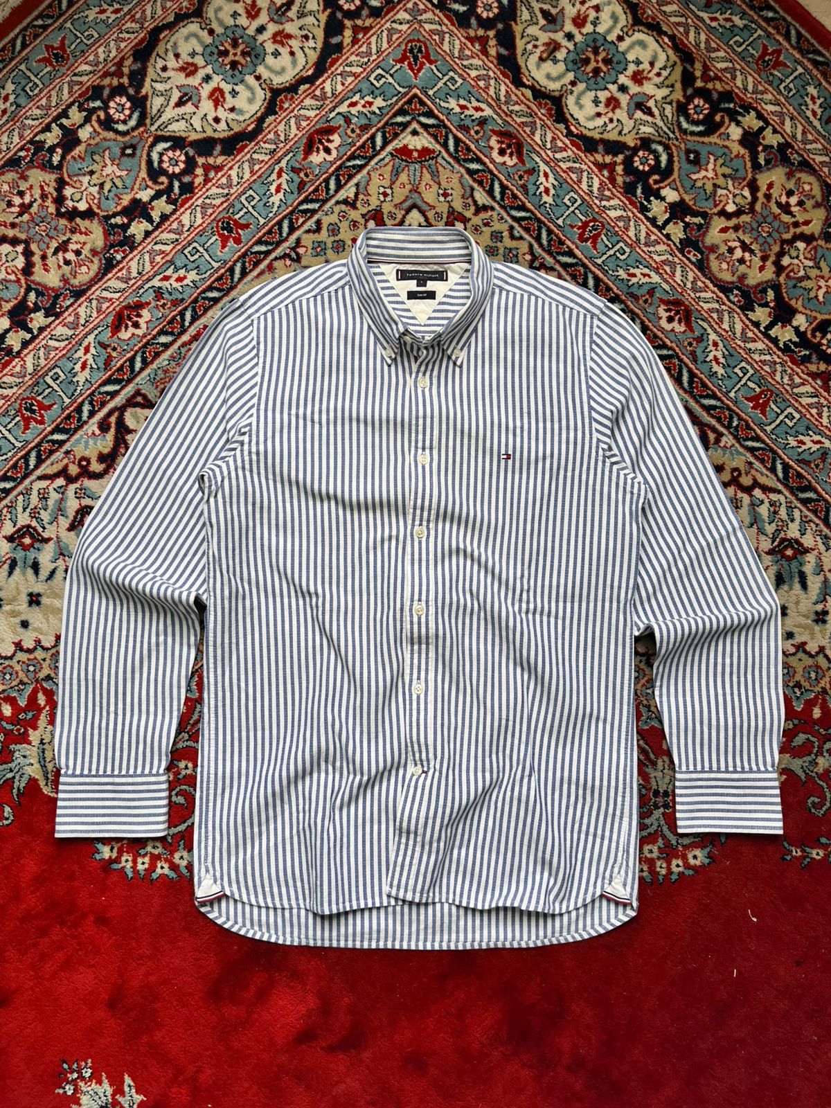 TOMMY HILFIGER Slim Fit Striped BUTTON DOWN SHIRT -  L