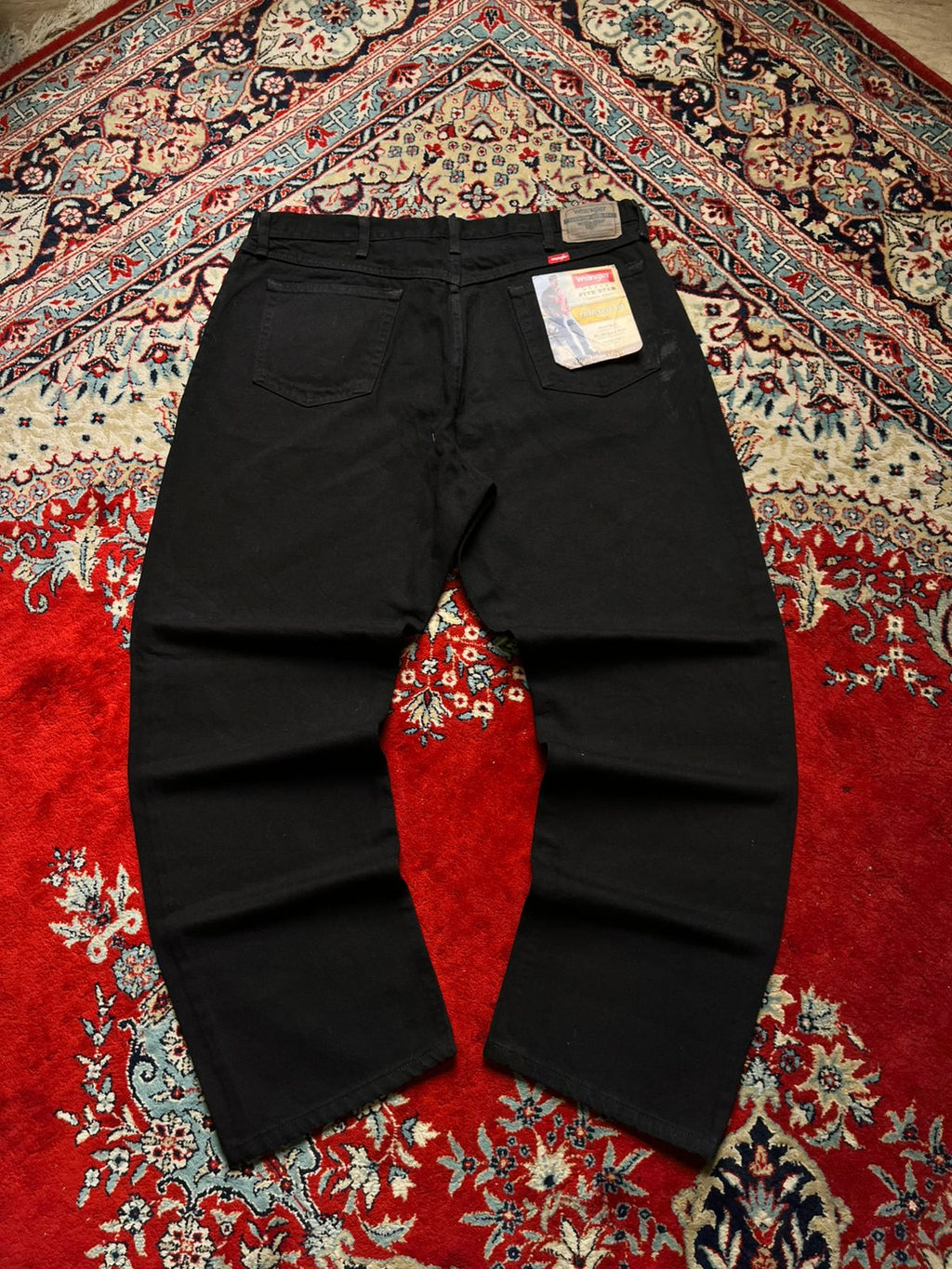 Wrangler Relaxed Fit Black JEANS - 38