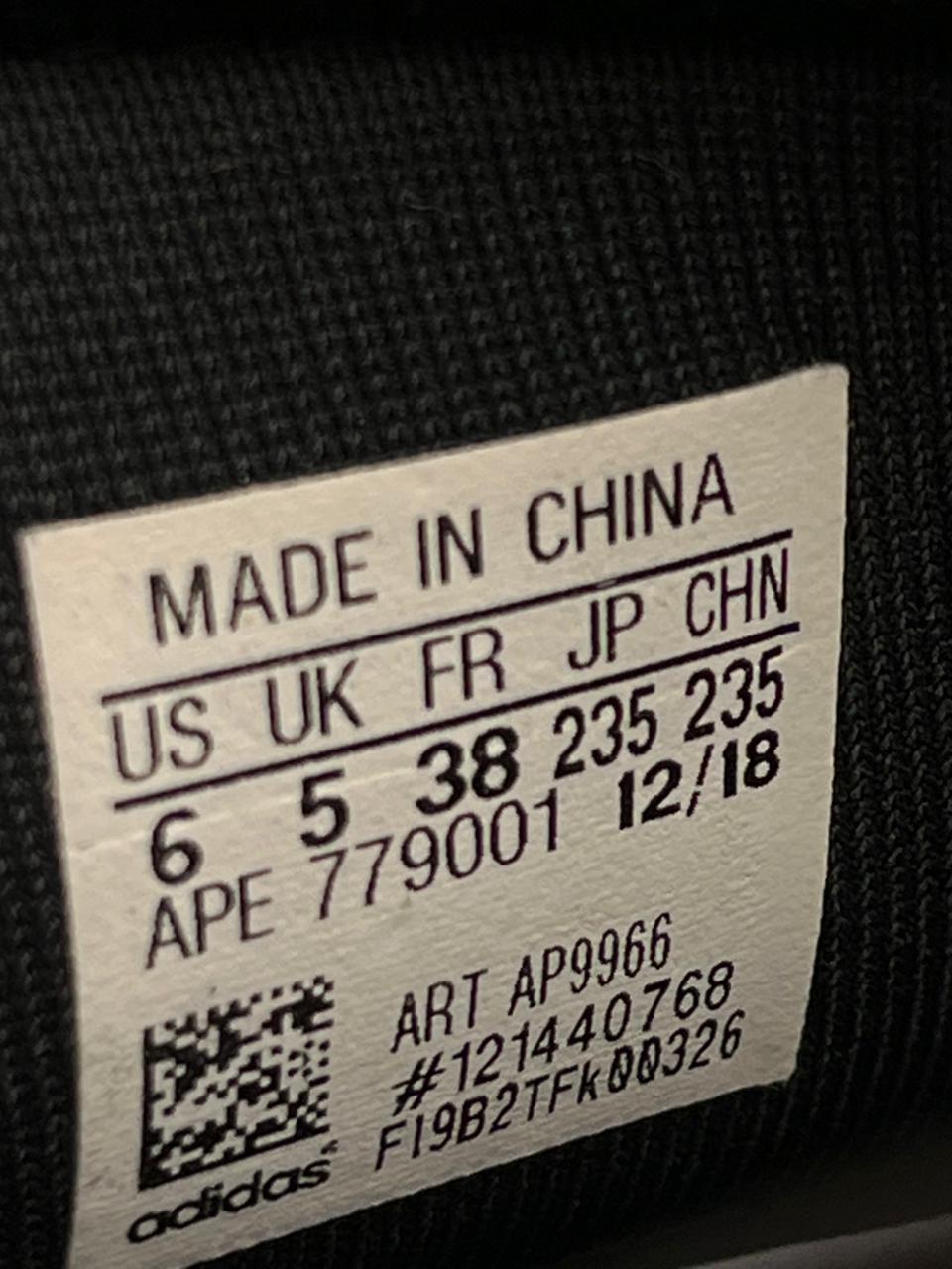 Adidas Adilette Black White SLIDE - 38