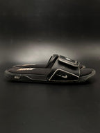 Nike Comfort Slides - 46