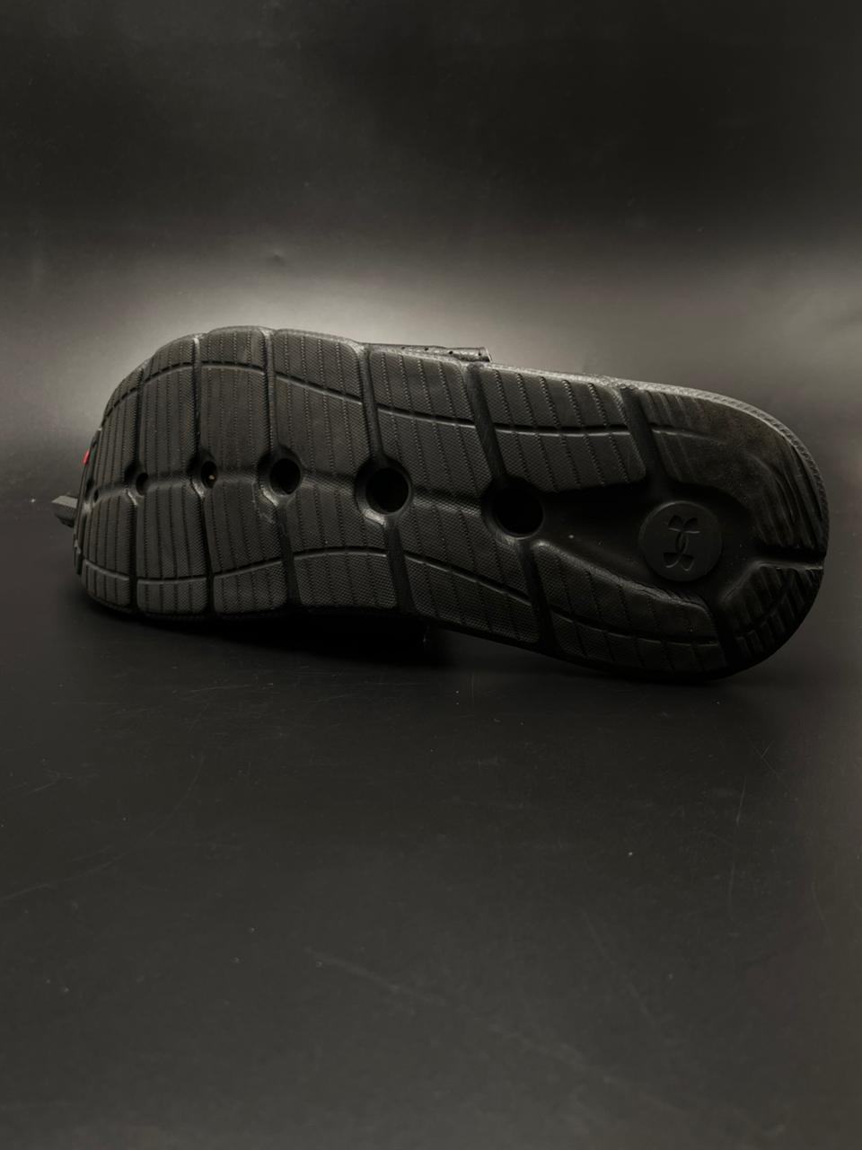 Under Armour Ignite VI Black White Slides - 44