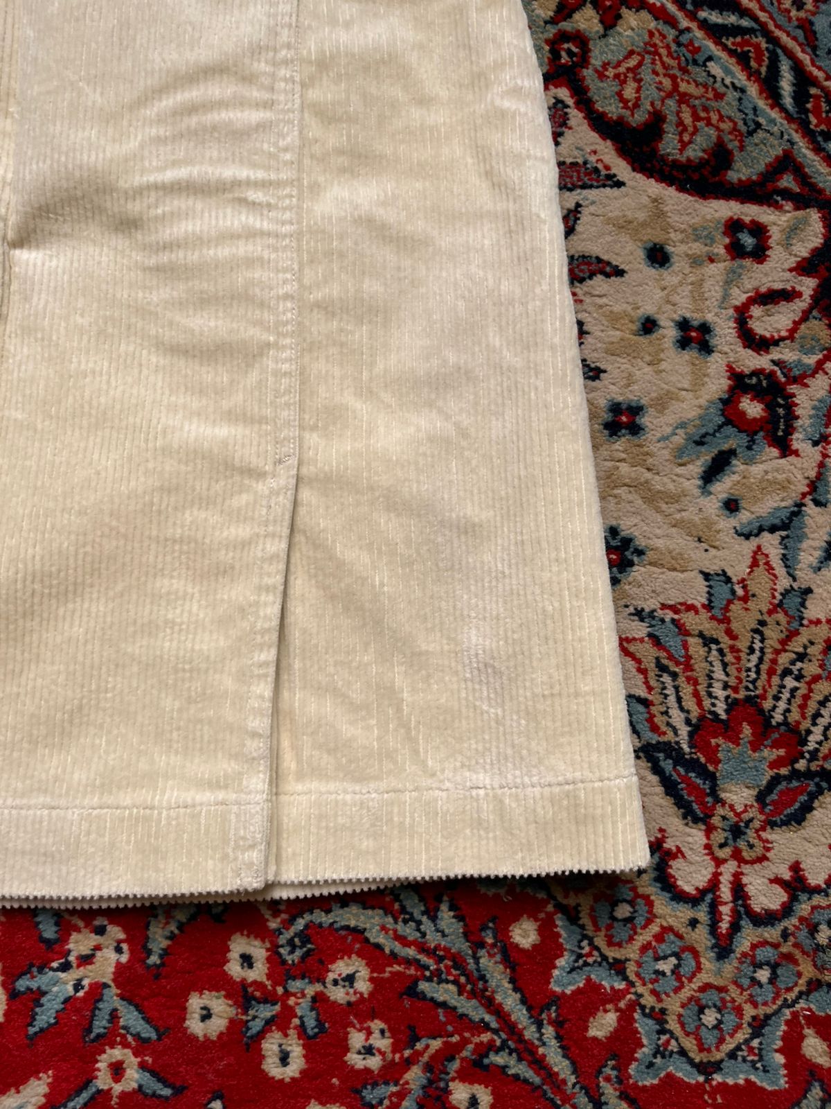 Uniqlo Off-White Cotton Corduroy Front Slit Mini Skirt - 26
