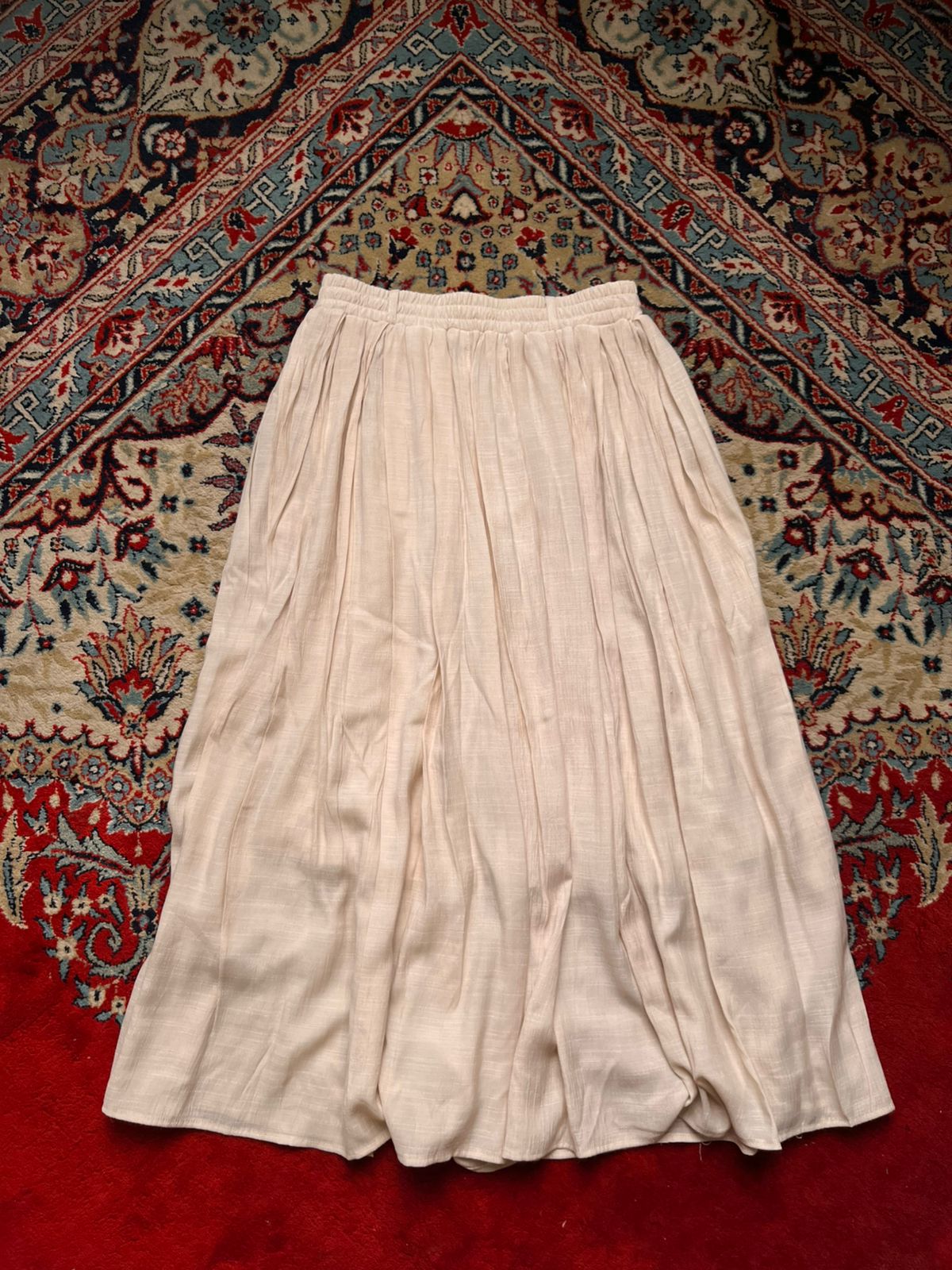 Vintage IKKA Cream Pleated Rayon Blend Maxi Skirt - 24