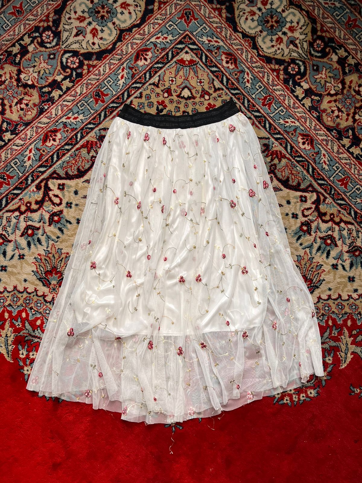 Le Ciel White Floral Embroidered Tulle Mesh Maxi Skirt - 24