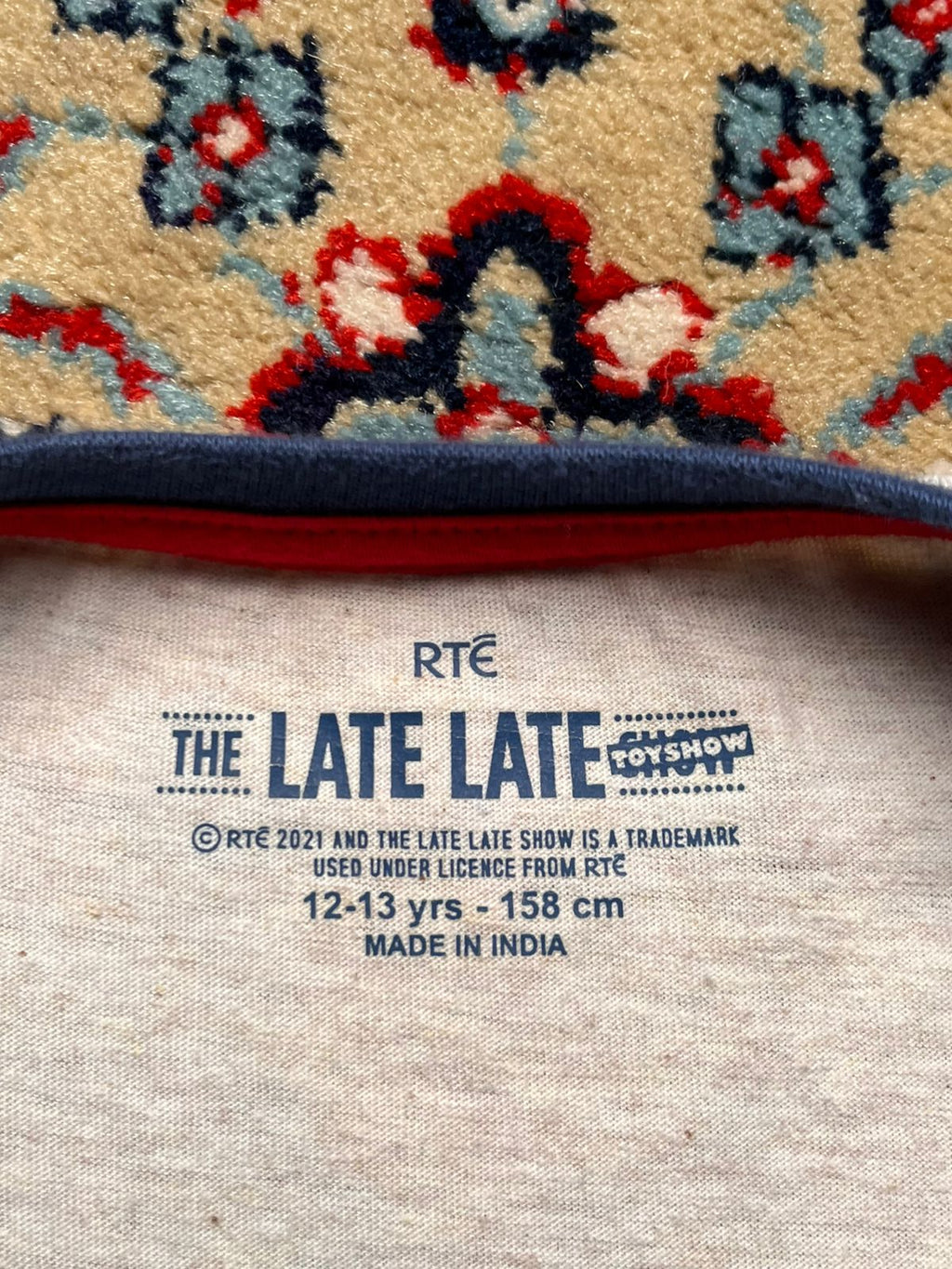 RTÉ The Late Late Toy Show Christmas Owl Raglan TEE - L