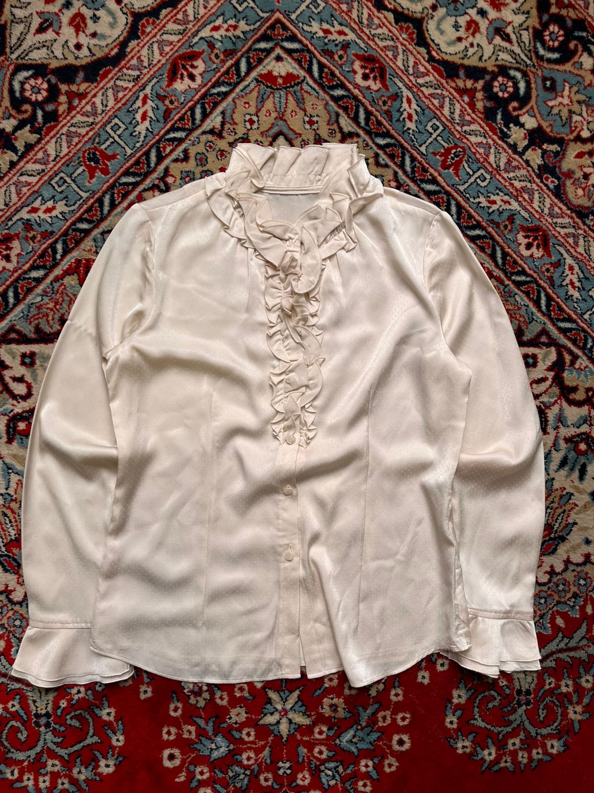 Leilian Original Ivory Satin Ruffle Front Dobby Dot Blouse - L