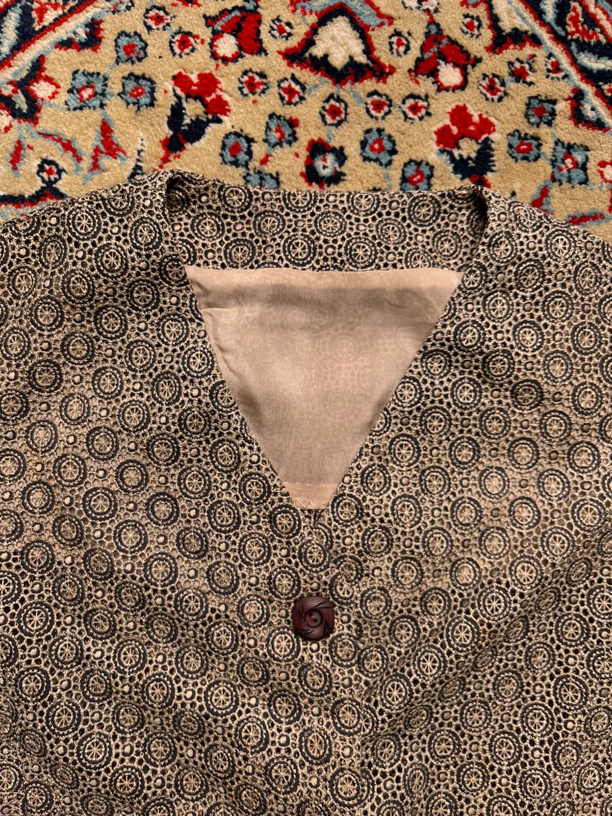 Vintage Geometric Eyelet Lace V-Neck Button Up Shirt - L
