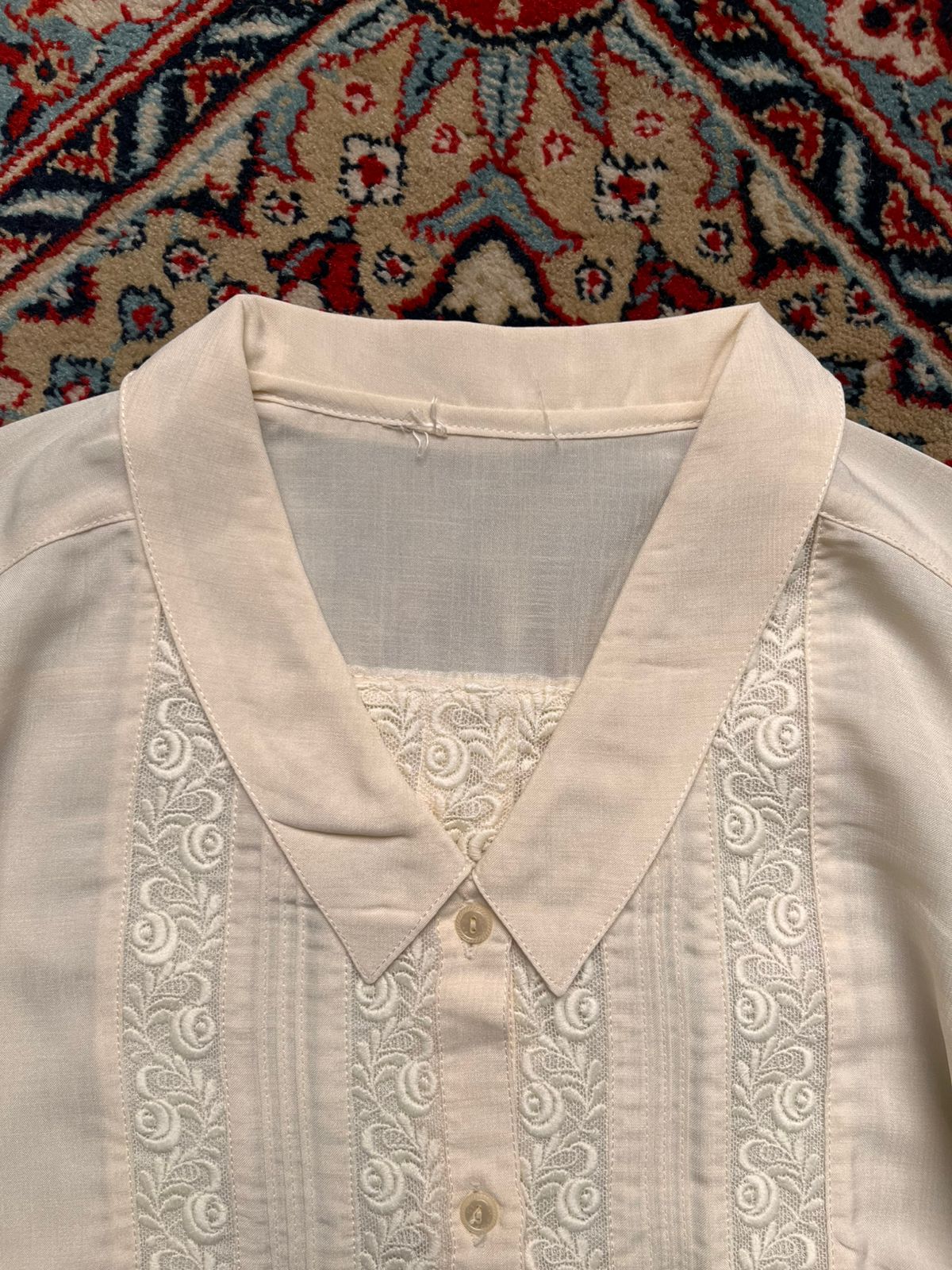 Vintage Embroidered Lace Trim Pintuck Button Up Blouse - M