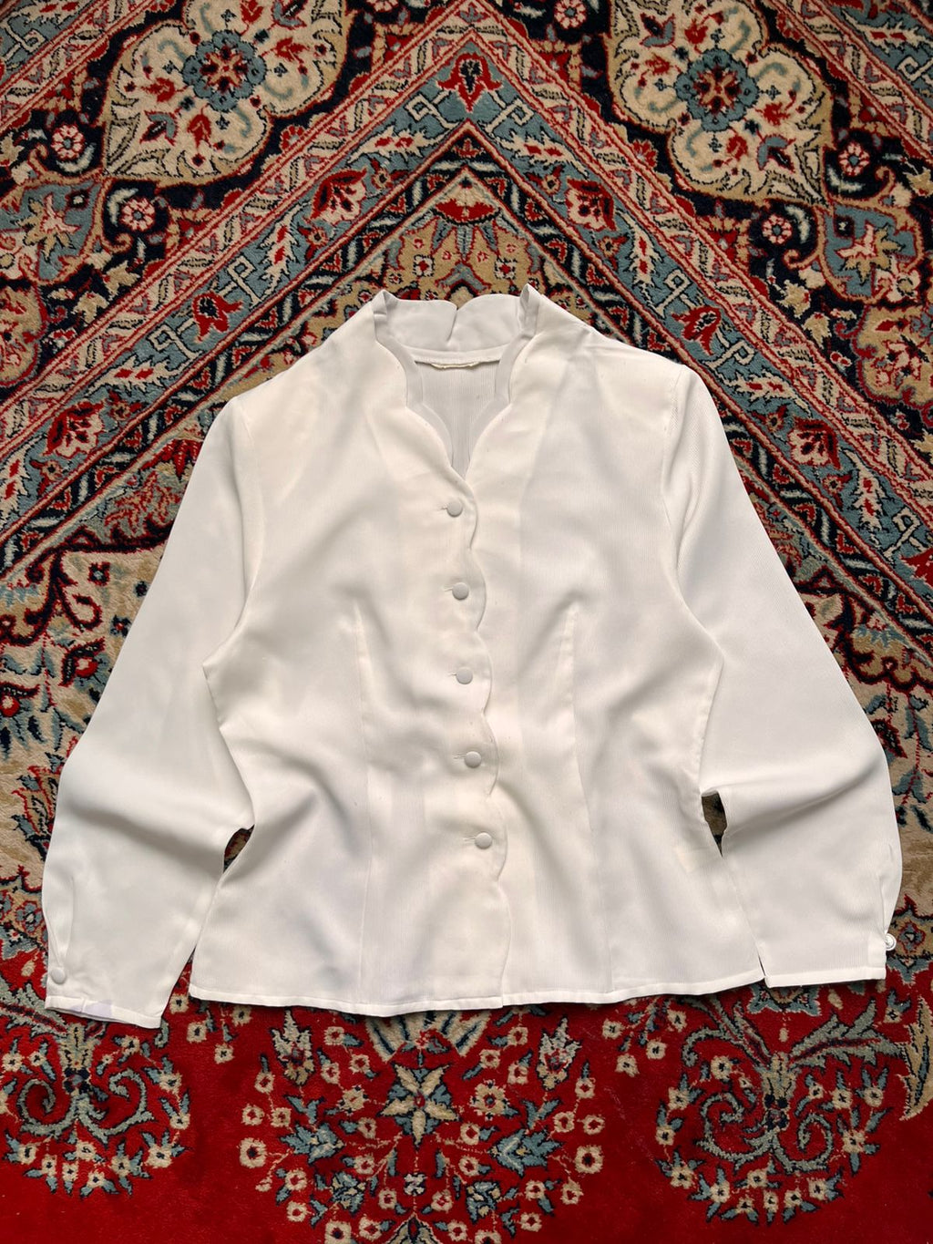 Lepia BIS White Scalloped Neck Button Up Blouse - L