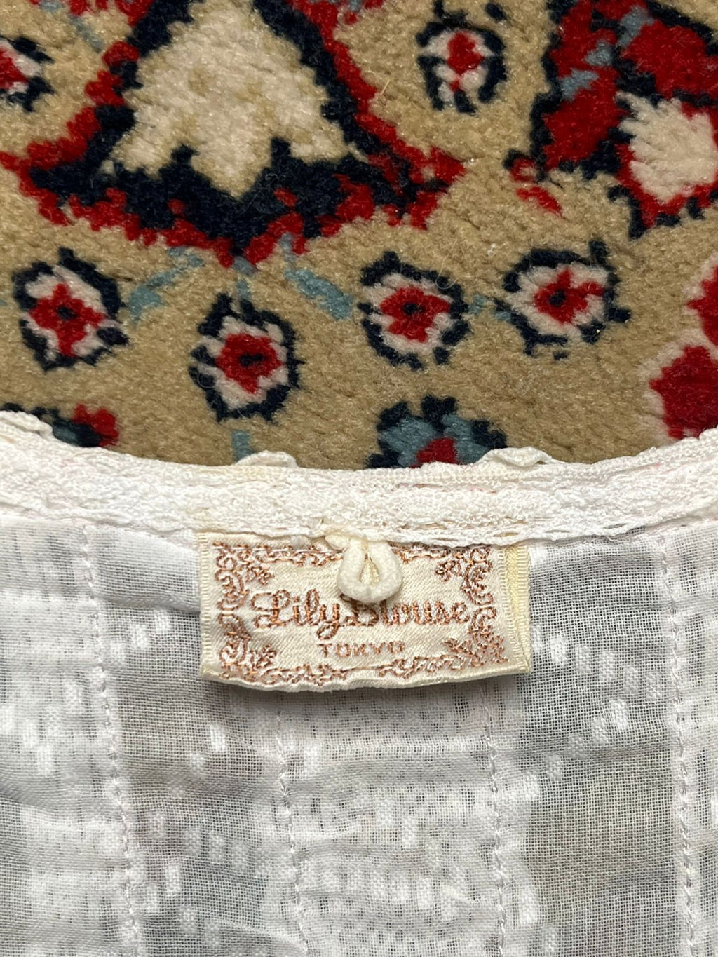 Vintage Lily Blouse Tokyo White Floral Embroidered Button Up Shirt - L