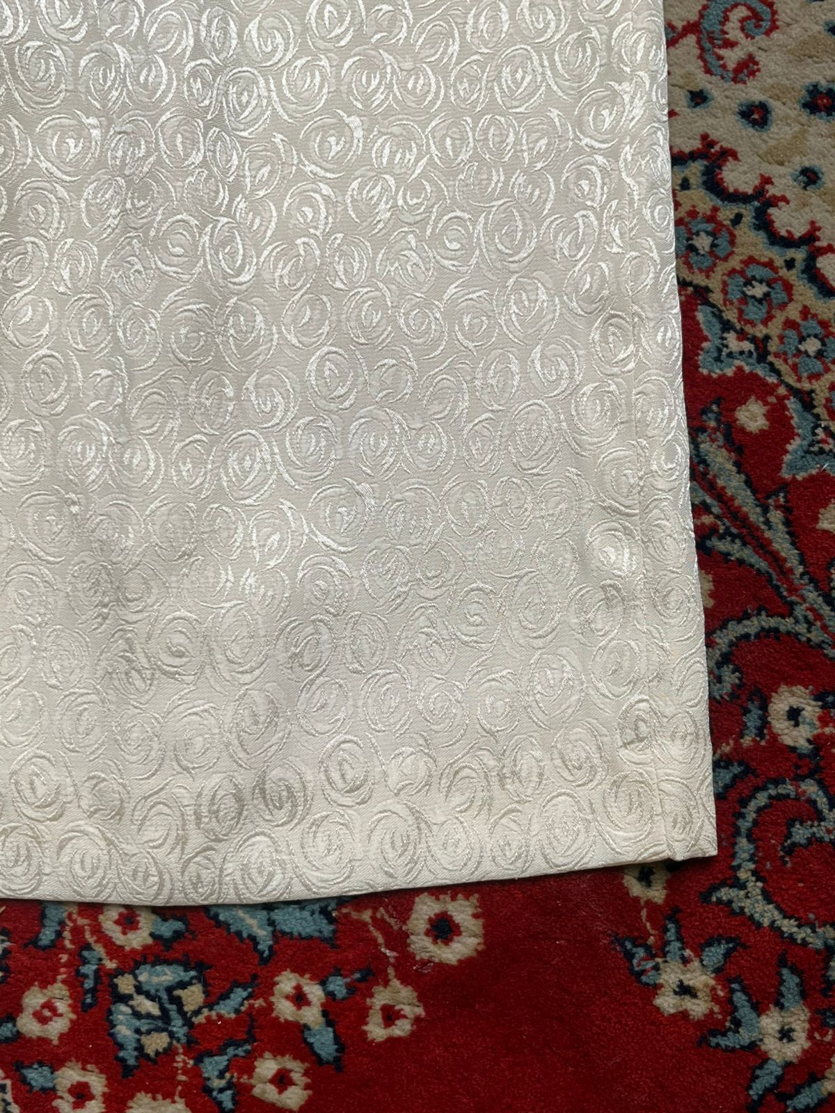 VTG White Floral Maxi Jacquard Rose Skirt - 24