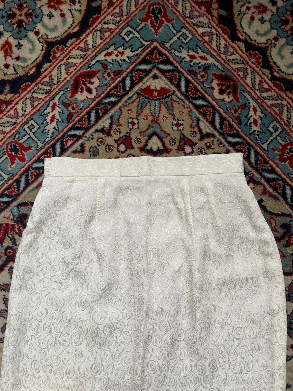 VTG White Floral Maxi Jacquard Rose Skirt - 24
